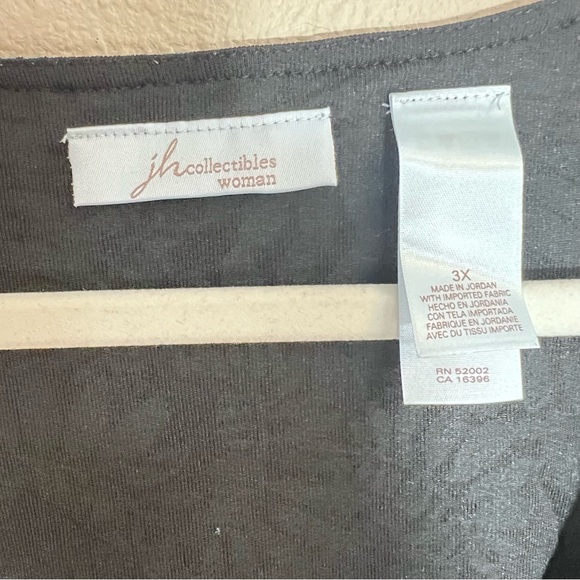 JH collectibles woman size 3X beautiful short sleeve blouse EUC - Picture 3 of 3